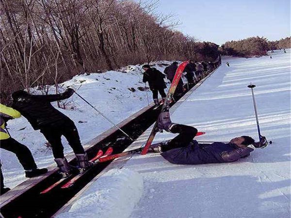 滑雪场魔毯价格